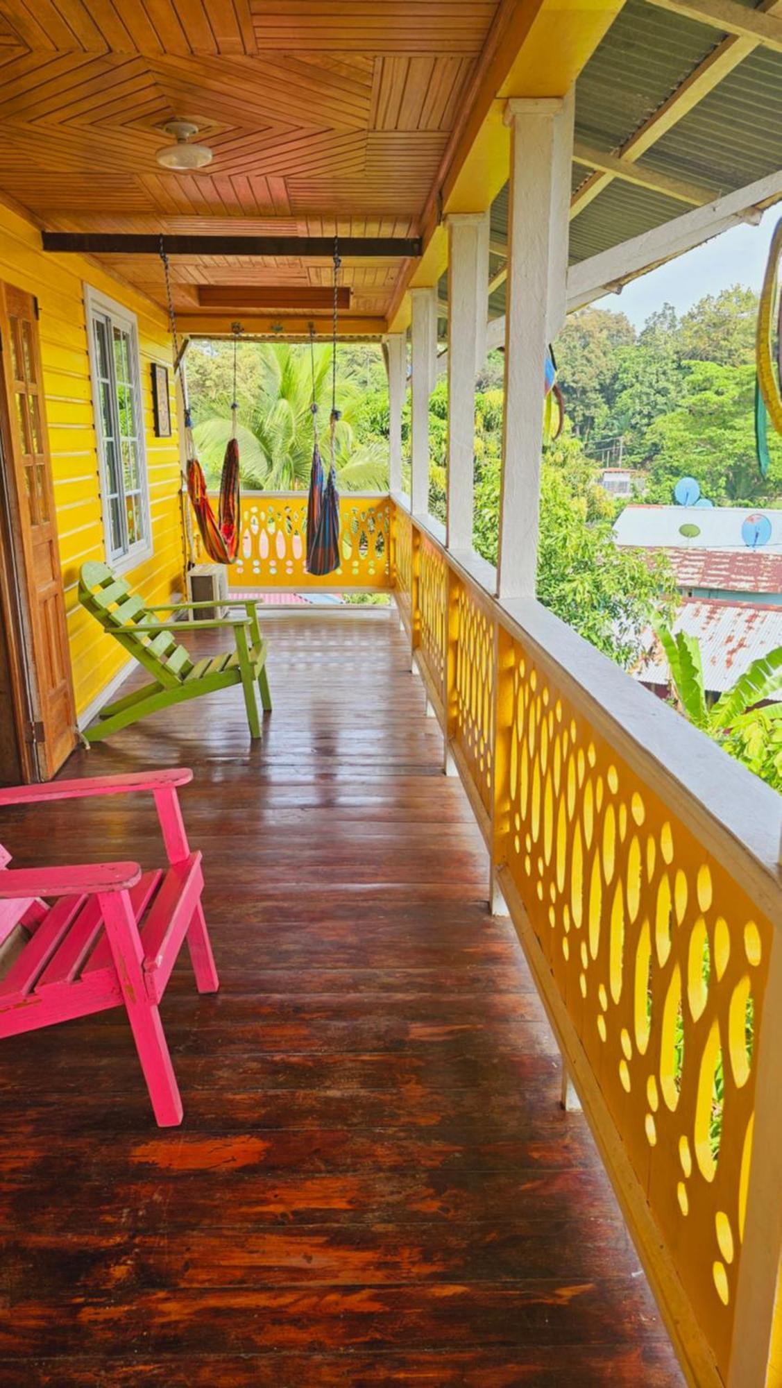 Bastimentos Hill Guest House Bocas Town Exterior foto